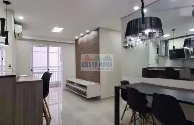 Apartamento moderno com suíte, varanda e lazer estilo clube em andar alto