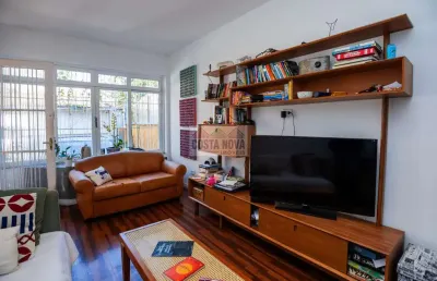 Sobrado à venda com 154m², 1 vaga, varanda, 1 suíte, jacuzzi no jardim paulistano