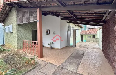Casa à venda no bairro carlos prates, belo horizonte – 03 quartos, 03 vagas, quintal e barracão nos