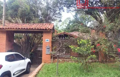 Casa em condomínio de luxo para locação em cotia-sp - 3 quartos, 1 suíte, 3 salas, 1 banheiro, 2 vagas de garagem, 160m².