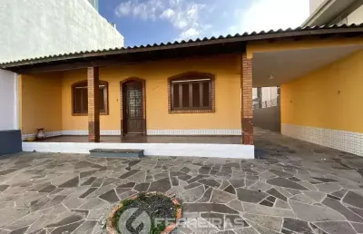 Oportunidade imperdível: casa para locação anual no melhor ponto da cidade