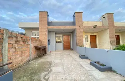 Casa mobiliada para locação anual em bairro de moradores em tramandaí