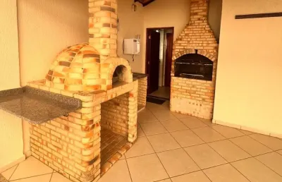 Vendo excelente apartamento em condomínio na glória