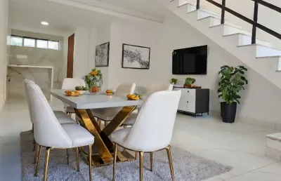 Casa em condomínio fechado com 2 quartos à venda na Rua Porto Velho, Novo Horizonte, Macaé