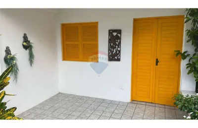 Vende-se casa pós beira mar em porto de galinhas porteira fechada