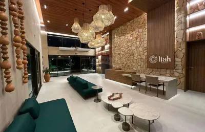 Vida luxuosa: apart hotel à venda em muro alto itah