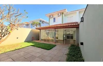 Sobrado condomínio tumalina  à venda 3 quartos 1 suíte sala 3 ambientes varanda gourmet climatizada