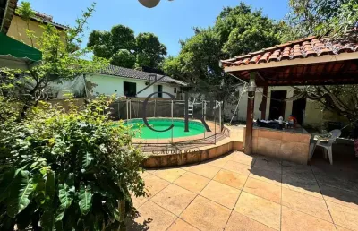 Casa com 3 quartos à venda na Rua Jockey Club, Centro, Lauro de Freitas