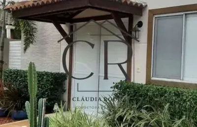 Duplex em condomínio fechado, em abrantes! porteira fechada!