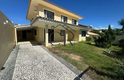 Casa ao lado de vilas do atlântico, a 100m da praia mais cobiçada da região!