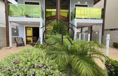 Essa é de tirar o fôlego! linda casa em condomínio com portaria 24h!