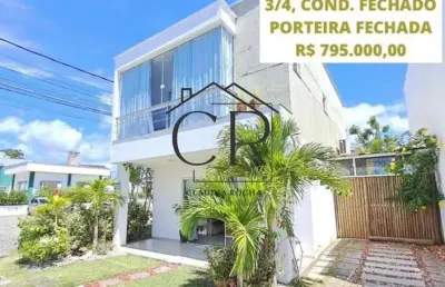 Excelente casa em condomínio fechado com total infraestrutura!