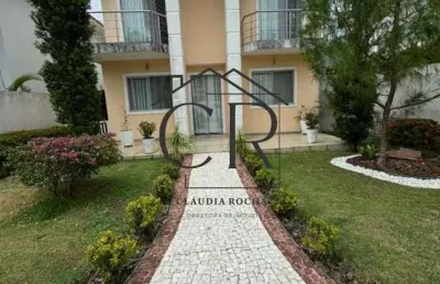 Fantástica casa em condomínio ao lado de vilas do atlântico!