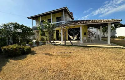 Impecável casa em alameda fechada no coração de vilas do atlântico