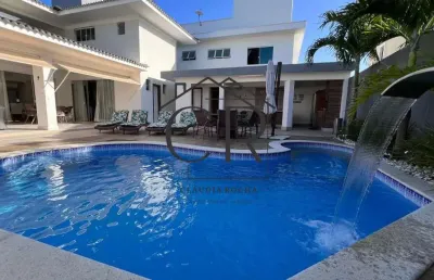 Maravilhosa casa em condomínio fechado com total infraestrutura!