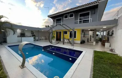 Mega maravilhosa casa em condomínio fechado ao lado de vilas do atlântico, pronta para morar!