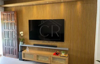 Excelente casa em condomínio fechado em buraquinho!!