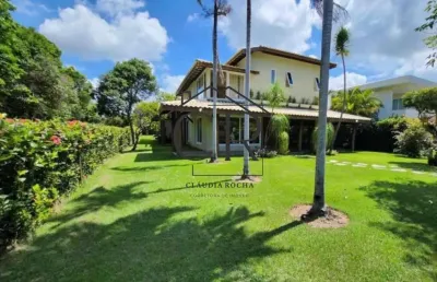 Linda casa em condomínio fechado, na melhor localização da linha verde!!