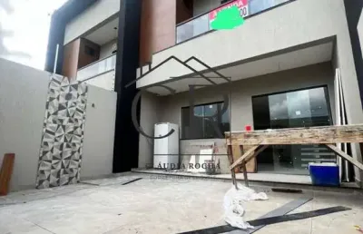 Ótima casa na melhor localização da praia do  flamengo.
