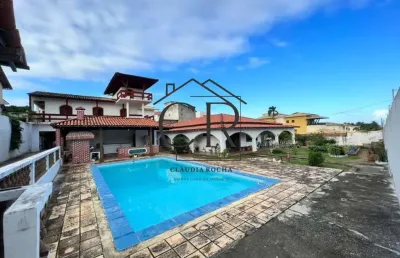 Casa térrea com localização incrível! próxima a praia de vilas do atlântico!