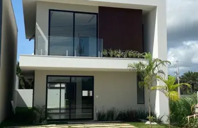 Mega maravilhosa casa em condomínio com excelente estrutura de lazer, novíssima, acabamento impecável!