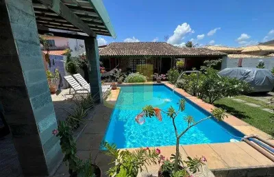 Linda casa térrea com mega área externa |pronta para morar!