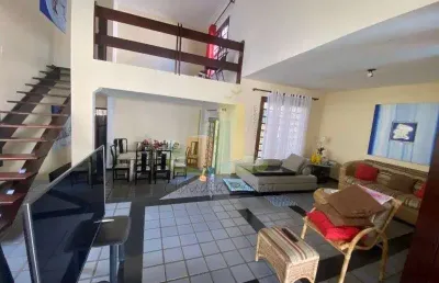 Maravilhosa casa com piscina privativa em alameda fechada, aceita imóvel de menor valor como parte de pagamento!!