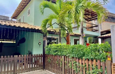 Linda casa em condomínio fechado, pronta para morar!