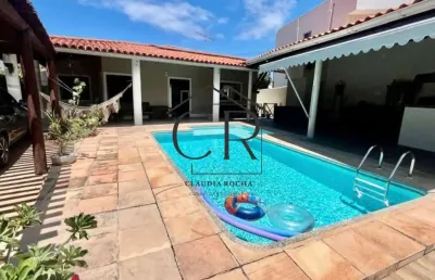Excelente casa térrea com localização privilegiada, segurança e conforto!