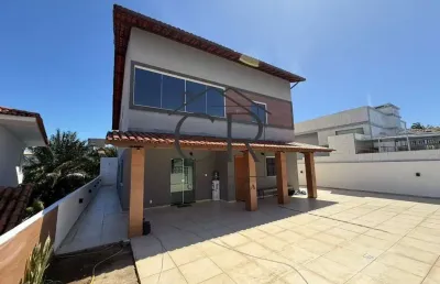 Casa em condomínio fechado com 4 quartos para alugar na Avenida Santos Dumont, Pitangueiras, Lauro de Freitas