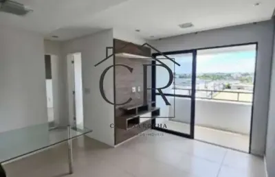 Apartamento com 2/4 sendo uma suíte, em condomínio fechado!!