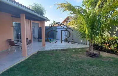 Perfeita casa térrea em condomínio fechado, excelente área verde!