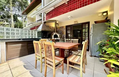 Sobrado à venda na enseada no guarujá | qvista inteligência imobiliário