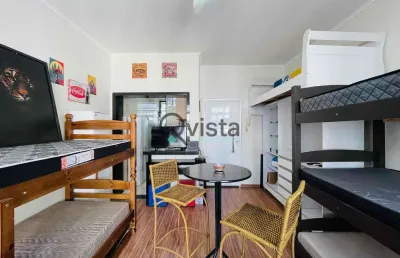 Kitnet 1 quadra do mar, 1 dormitório à venda na pitangueiras no guarujá | qvista inteligência imobi