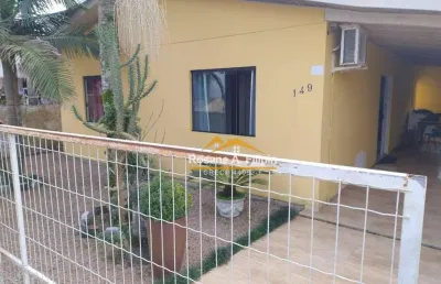 Casa à venda na Avenida Getúlio Vargas, Coloninha, Araranguá