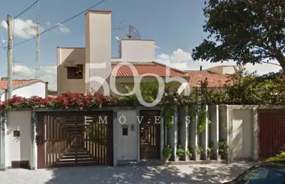 Casa à venda no bairro vila santa rosa em itu, com 370m² de área construída em um terreno de 250m²