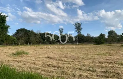 Terreno à venda em itu no condomínio chácaras carolina com 5000m² de área total com excelente topografia.