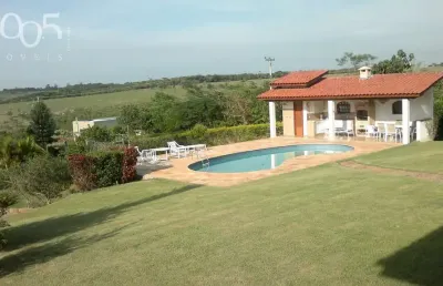 Chácara à venda no condomínio chácara floridas com 400m² de área construída e 2174m² de área total.