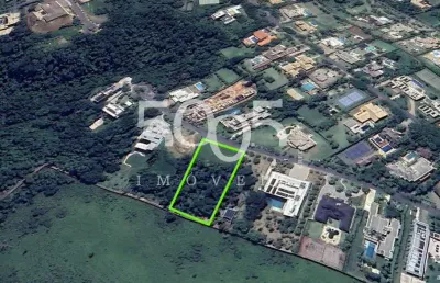 Excelente terreno à venda no condomínio fazenda vila real com 3200m2 de área útil, em declive, com fundo para uma das áreas verdes do condomínio.