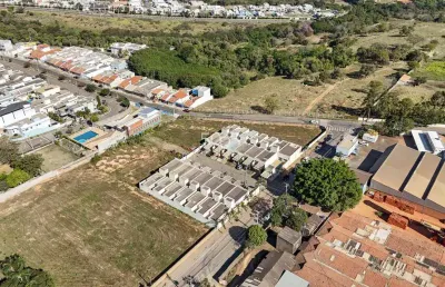 O condomínio residencial allice conta com 12 casas em construção com 105m² de área construída num terreno de 151m² sendo duas salas, cozinha e gourmet