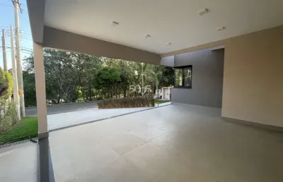 Casa térrea em condomínio à venda no cond. campos de santo antônio em itu, 4 suítes, com 280m² construídos em um terreno de 800m²