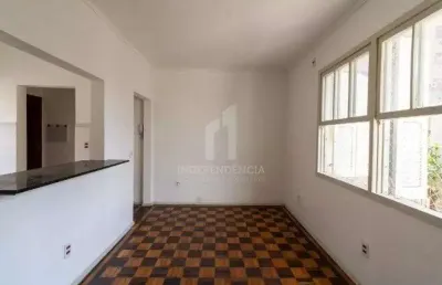 Apartamento com 2 quartos para alugar no Menino Deus, Porto Alegre 