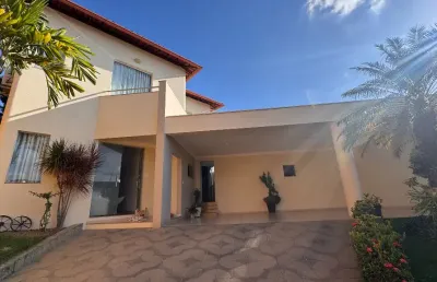 Casa espaçosa no bairro vila mariana, governador valadares – mg