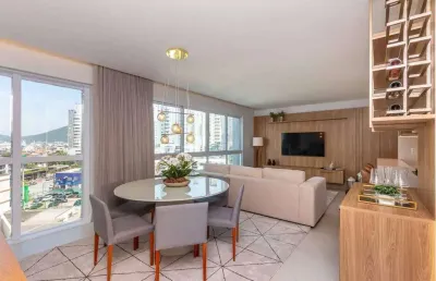 Apartamento mobiliado e com 04 dormitórios no centro de balneário camboriú.