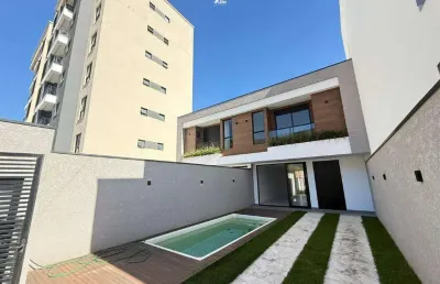 Casa com 3 quartos à venda na Rua Santa Alice, São Francisco de Assis, Camboriú
