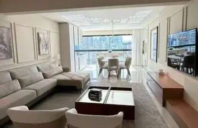 Apartamento com 4 quartos à venda na Rua 313, Meia Praia, Itapema