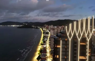 Duplex com alma de adega: sofisticação em dois níveis