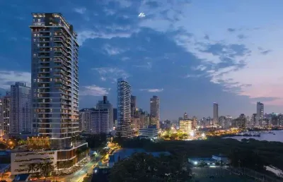 Vida privilegiada com vista panorâmica — vista mare residencial