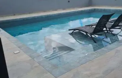 Linda casa no condomínio de alto padrão terras da alvorada.