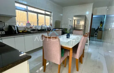 Casa com 3 quartos à venda na Avenida Montemagno, 3176, Chácara Belenzinho, São Paulo